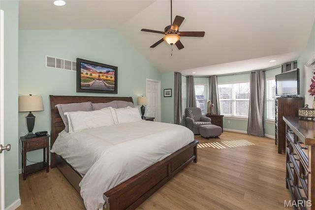 422 Blackwolf Run Drive, Wildwood, MO 63040