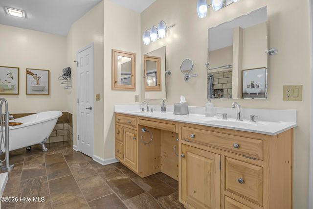 8812 Sedgley Drive, Wilmington, NC 28412