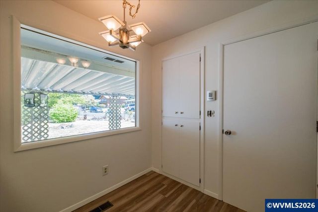 18441 SE Clinton St, Gresham, OR 97030