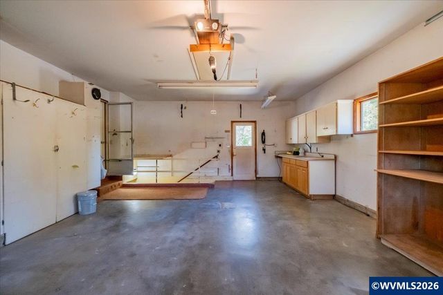 18441 SE Clinton St, Gresham, OR 97030