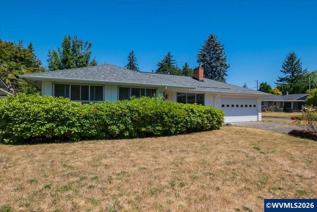 18441 SE Clinton St, Gresham, OR 97030
