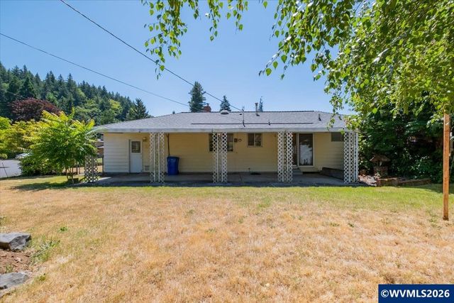 18441 SE Clinton St, Gresham, OR 97030