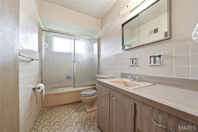 9241 Ewers Drive, Crestwood, MO 63126
