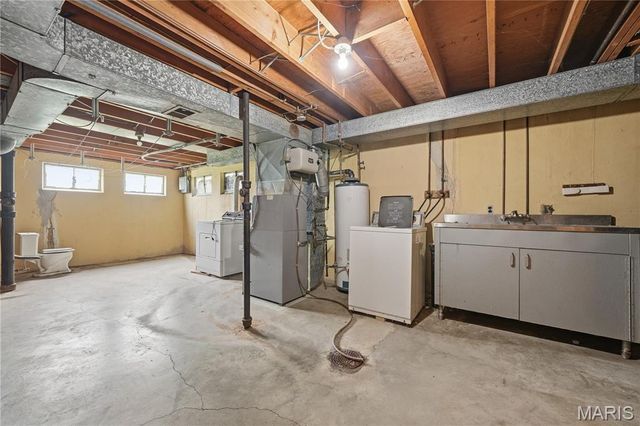 9241 Ewers Drive, Crestwood, MO 63126