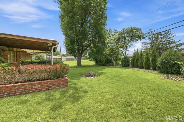 9241 Ewers Drive, Crestwood, MO 63126
