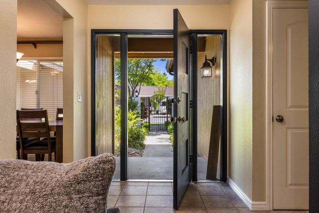 3305 Appaloosa Ct, Modesto, CA 95356