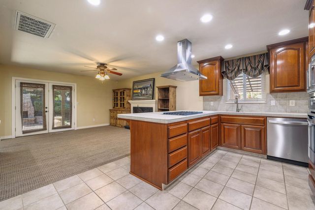 3305 Appaloosa Ct, Modesto, CA 95356