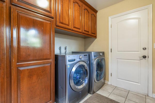 3305 Appaloosa Ct, Modesto, CA 95356