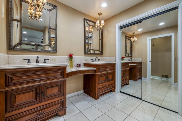 3305 Appaloosa Ct, Modesto, CA 95356