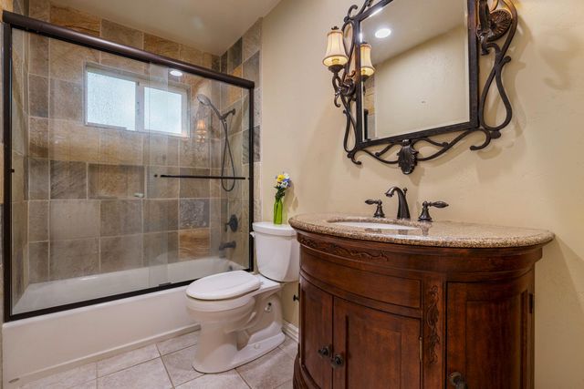 3305 Appaloosa Ct, Modesto, CA 95356