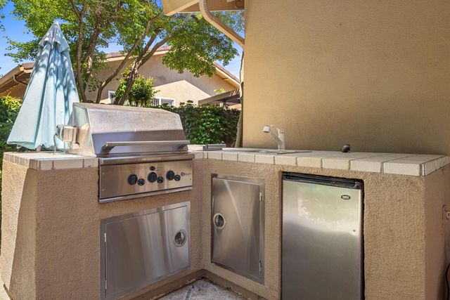 3305 Appaloosa Ct, Modesto, CA 95356