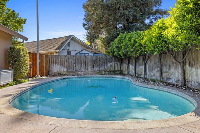 3305 Appaloosa Ct, Modesto, CA 95356