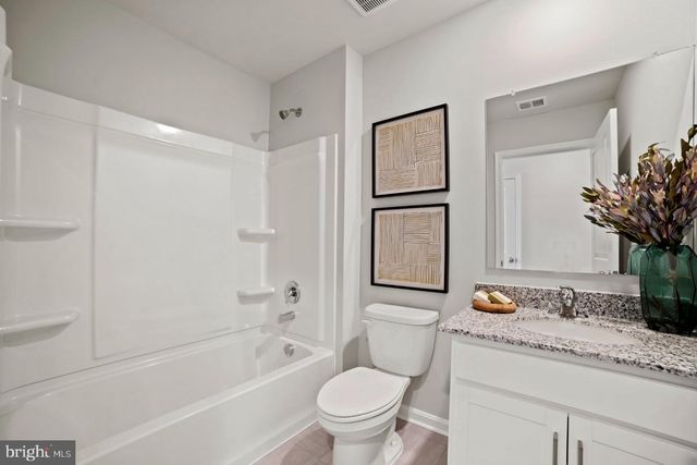 132 CHARING CROSS DR, Stephens City, VA 22655