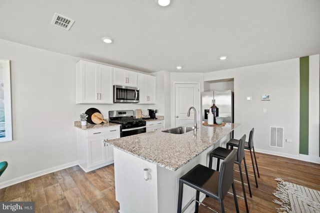 132 CHARING CROSS DR, Stephens City, VA 22655