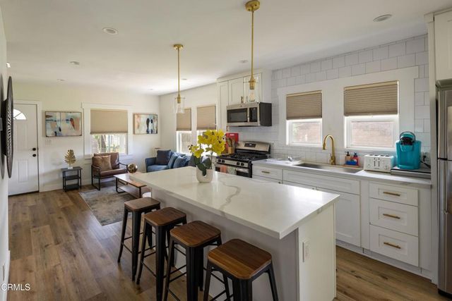 396 N Summit Avenue, Pasadena, CA 91103