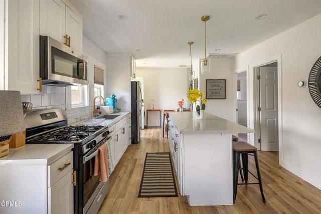 396 N Summit Avenue, Pasadena, CA 91103