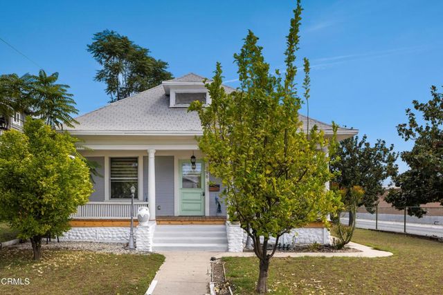 396 N Summit Avenue, Pasadena, CA 91103
