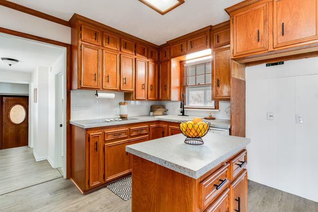 824 W Southerland Dr., Wichita, KS 67217