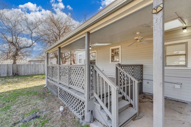 824 W Southerland Dr., Wichita, KS 67217
