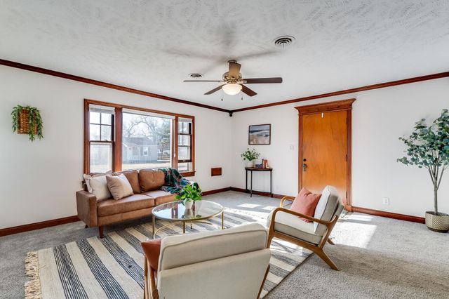 824 W Southerland Dr., Wichita, KS 67217