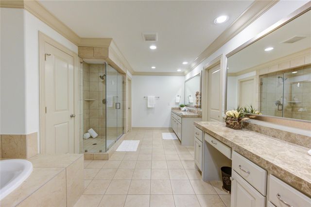 13606 Teal Bluff Lane, Houston, TX 77077
