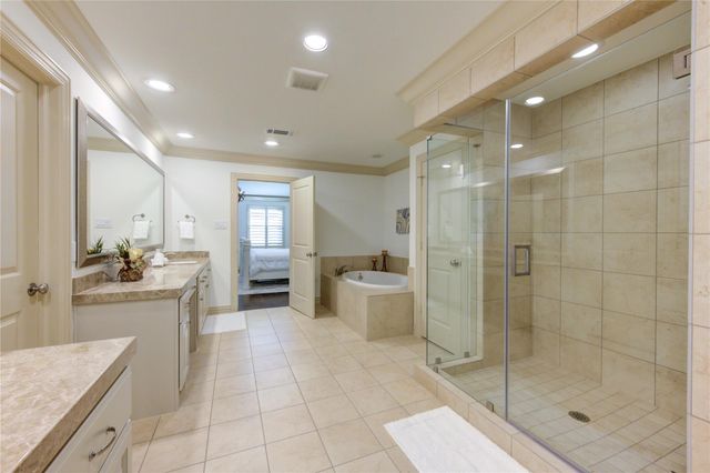 13606 Teal Bluff Lane, Houston, TX 77077