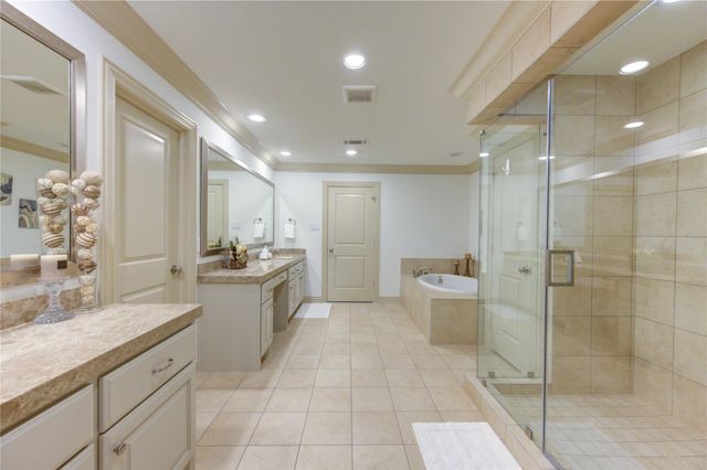 13606 Teal Bluff Lane, Houston, TX 77077
