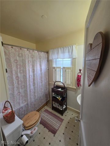 3882 W 134th Street, Cleveland, OH 44111