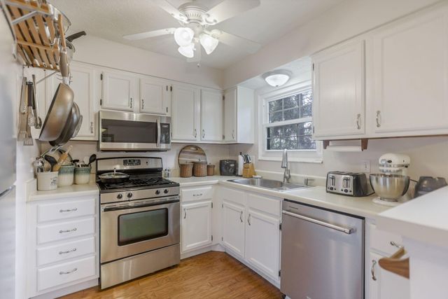 1143 Brookview Circle, Pickerington, OH 43147