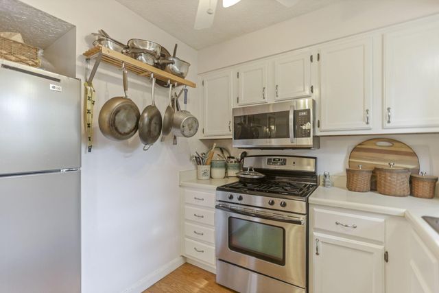 1143 Brookview Circle, Pickerington, OH 43147