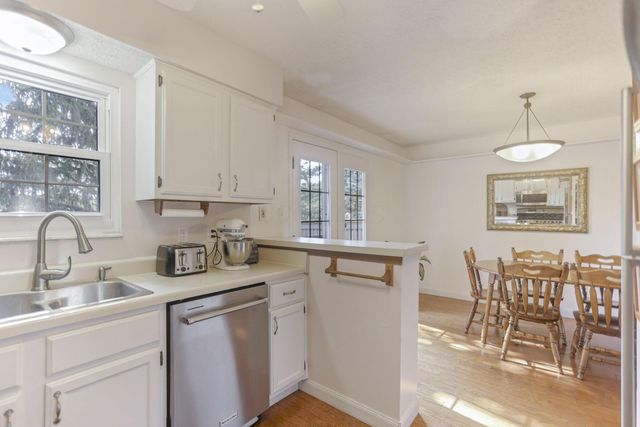 1143 Brookview Circle, Pickerington, OH 43147