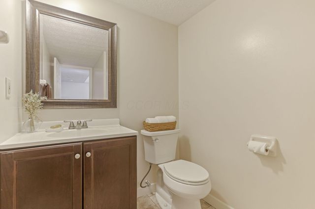 1143 Brookview Circle, Pickerington, OH 43147
