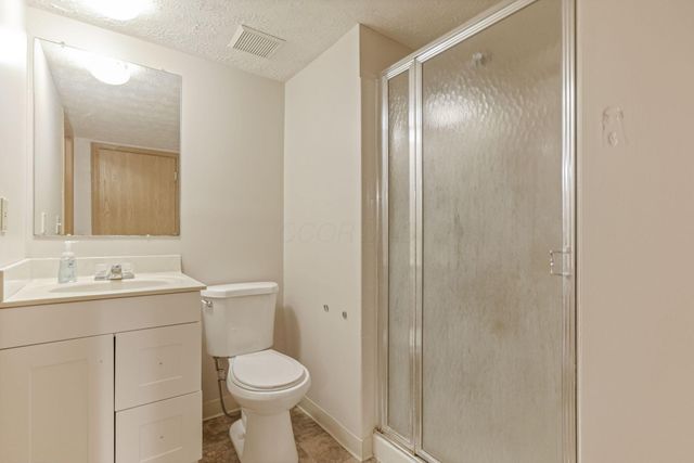 1143 Brookview Circle, Pickerington, OH 43147