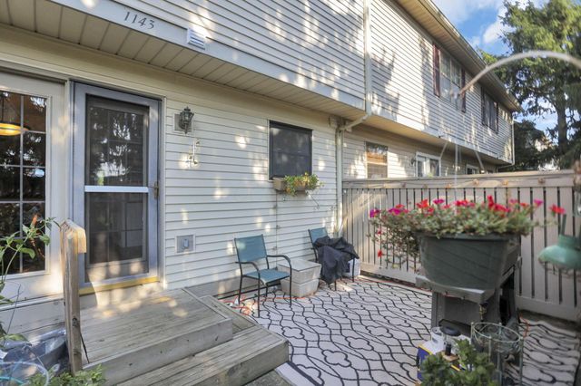 1143 Brookview Circle, Pickerington, OH 43147