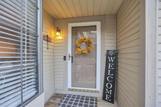1143 Brookview Circle, Pickerington, OH 43147