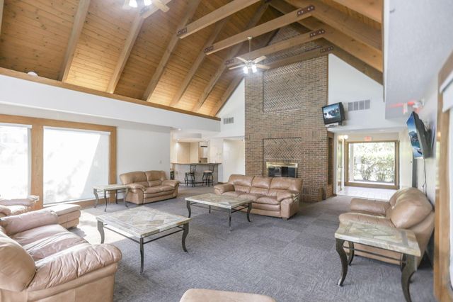 1143 Brookview Circle, Pickerington, OH 43147