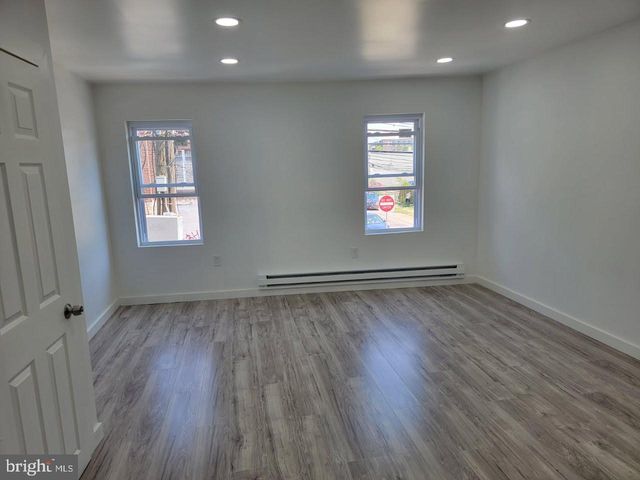 1812 HART LN, Philadelphia, PA 19134