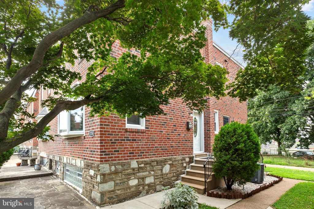 1704 FAUNCE ST, PHILADELPHIA, PA 19111 — photo 4