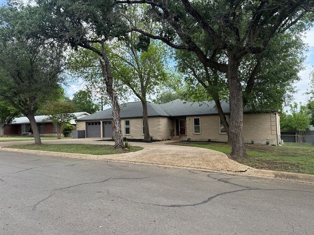 117 Spanish Oak Lane, Kerrville, TX 78028