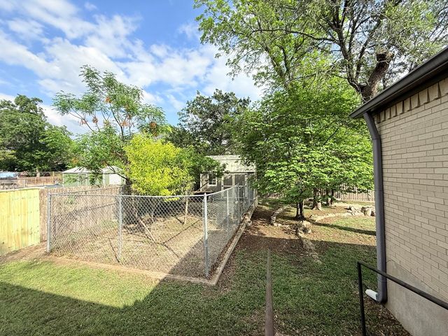 117 Spanish Oak Lane, Kerrville, TX 78028