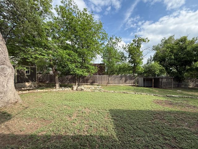 117 Spanish Oak Lane, Kerrville, TX 78028