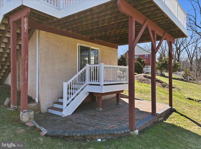 111 MINE RUN RD, Schwenksville, PA 19473