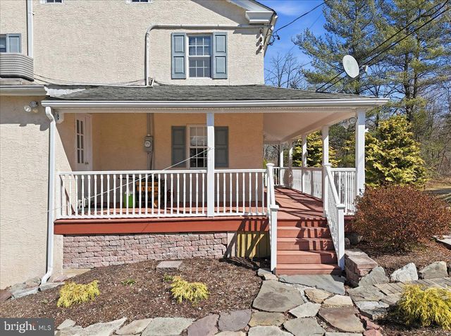 111 MINE RUN RD, Schwenksville, PA 19473