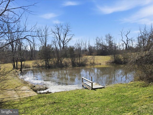 111 MINE RUN RD, Schwenksville, PA 19473