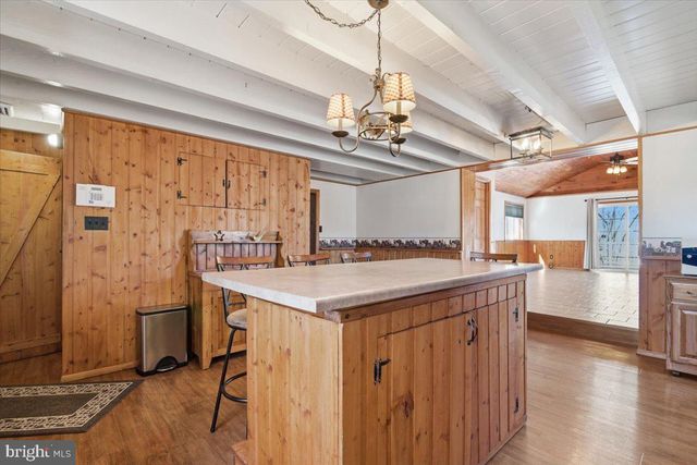 111 MINE RUN RD, Schwenksville, PA 19473