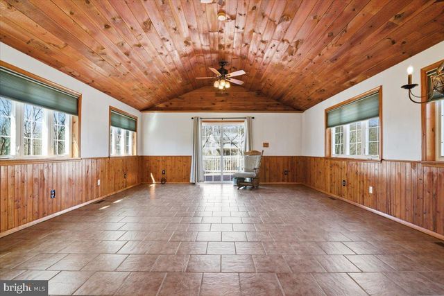 111 MINE RUN RD, Schwenksville, PA 19473