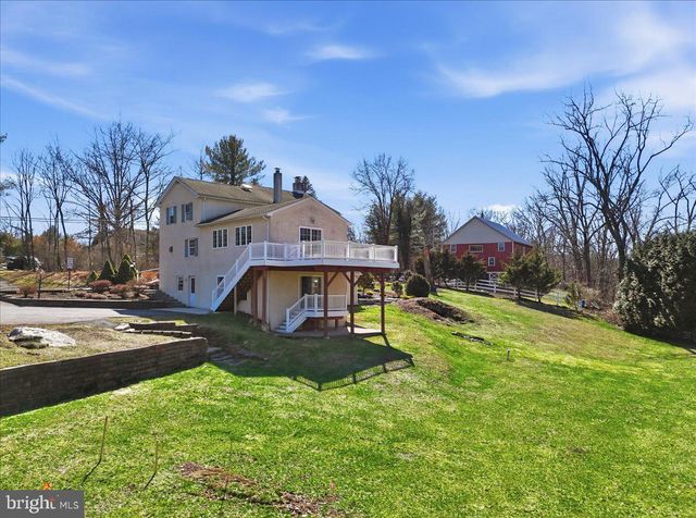 111 MINE RUN RD, Schwenksville, PA 19473