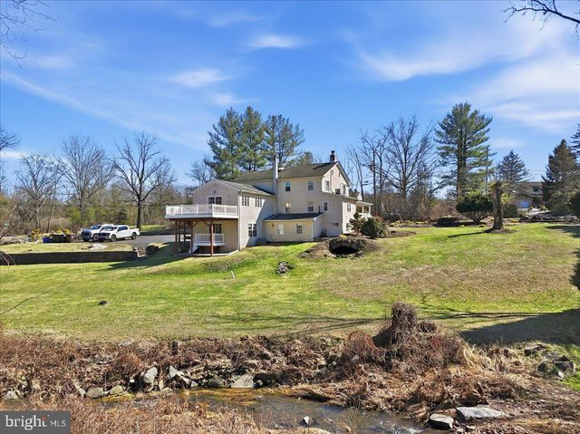 111 MINE RUN RD, Schwenksville, PA 19473