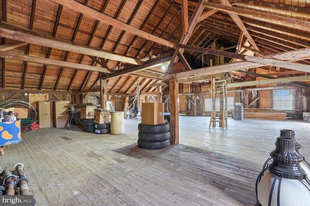 111 MINE RUN RD, Schwenksville, PA 19473