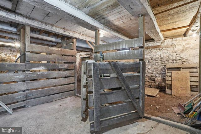 111 MINE RUN RD, Schwenksville, PA 19473